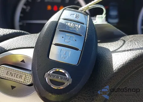 2017 Nissan Sentra Sr z USA, uszkodzony, nr VIN 3N1AB7AP1HY337784